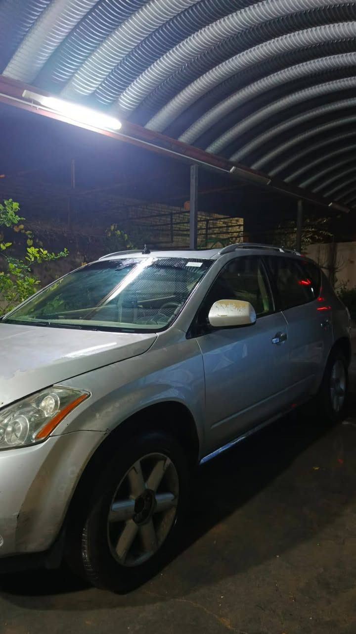 نيسان مورانو موديل 2008 كير محرك وحداد اماميه شرط فقط دوشمه وحداد خلفيه وبيه شويه نضح بالمشط لو بالباور ما متاكد سياره رقم بغداد صدامي راعيه بغداد يحول ماعده مشكله السياره موجوده بالعمارة السعر 55 وبيه شويه مجال سياره جارده بدون صبغ ولا حادث فقط طخه بالباب الخلف السكن شخط بسيط ممصلح كدام العين للتواصل ***********
