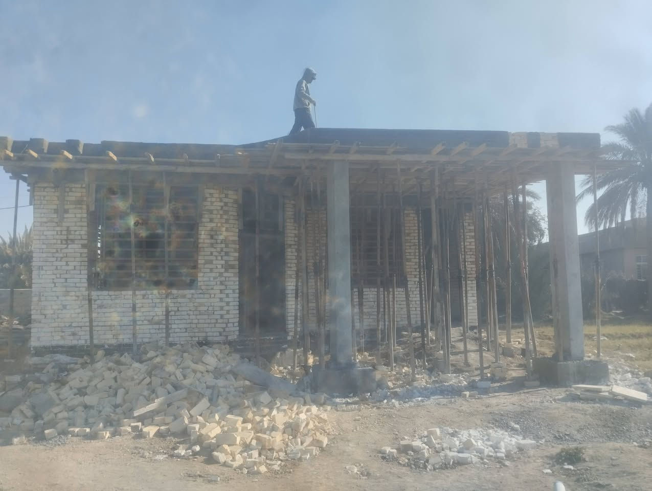 العمل داخل بابل وبغداد مقاولات عامه وكافة اعمال البناء والترميم وتسليم هيكل عظم أو تسليم مفتاح وحسب المدة الزمنية المتفق عليها #للاتصال خاص أو *********** أو ***********
