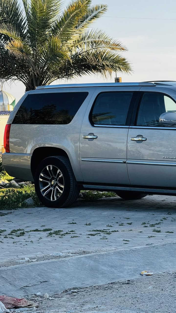 كديلاك طويله سكاليت 2009 خليجي سياره كفاله ربع جالملغ امامي مرشوش ولباقي مكفول رقم سليمانيه مداور ثاني يوم
جاهزه من كلشي مكينه وكير وحداديه وكهربائيات كله شغاله 
نقص مابيه تخم تاير 
فول موصفات للاخير 
مكان سياره نجف
سعر 225وبيه مجال
تلفون ***********
وتساب ***********
