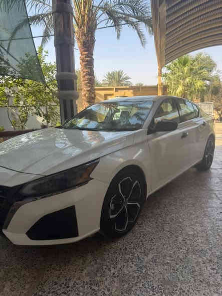 أسلام عليكم نيسان التيما موديل 2023 رقم اربيل حادث جانبي بجم كبس ما ملعوب بي السياره احلى من الصور فئة SR السعر 175 ***********
