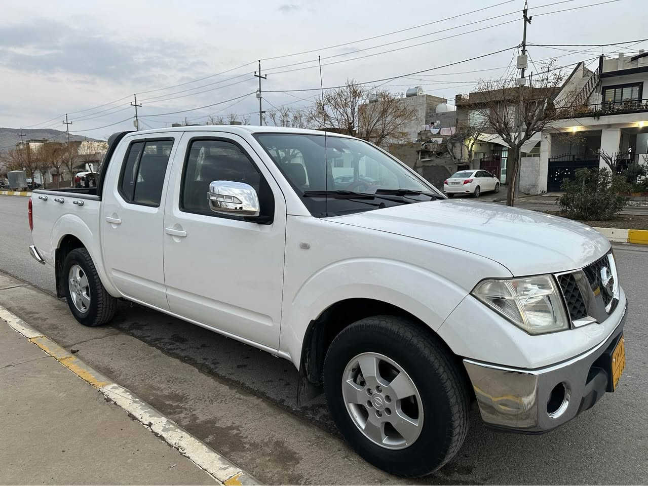 نیسان نەڤارا 2008 بۆیاغی نیە تەنها 140 هەزار ڕۆیشتووە سەیارەکە بەناو خۆمانە و سەنەوی بەسەرچووە زۆر خاوێن ماوەتەوە 107 گەڵا و مەحامەلە یەکی کەم..
0751 180 72 00 رانية, السليمانية
