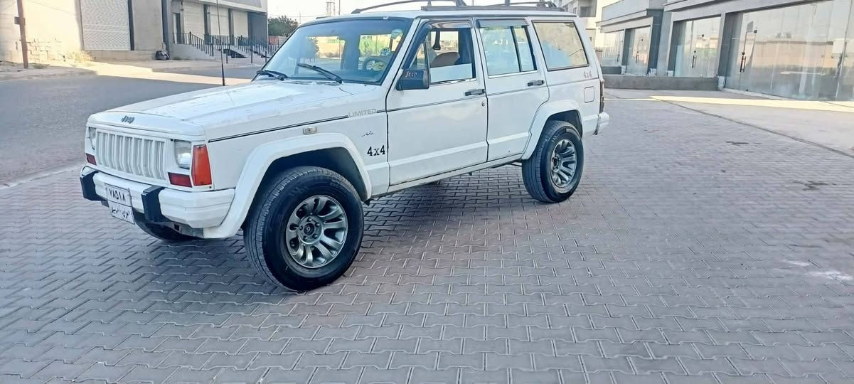 موديل 91 مكلف بل نشر خابر صاحبه
محرك بيلاد 
كير محرك اكسل ما بيهه عيب 
مكان كركوك 
سعر 40 مجال 
اذا شراي خابر صاحبه 

‏‪***********‬‏
