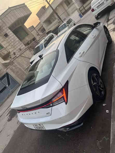 السلام عليكم 
النترا موديل 2021 خليجي محرك 2000 بصمة ،فتحة فول ،شاحن واير ليس لد نهاري امامي خلفي،حساس خلفي امامي ،قطعتين تبريد ،ثلاث تحكمات أنظمة قيادة،مري شفط ،شاشة اندرويد،مكفوله من الصبغ والبارد من عدا رصعه بسيطه بالجاملغ الخلفي مسحوبه والباقي مكفول 
والسياره ماشيه 51 استعمال نظيف جداً والسياره مال بيت بأسمي رقم بغداد الجديد الإنكليزي 
والمكان السيديه
والسعر 163$
وهذا رقمي ‭0790 129 1286‬
