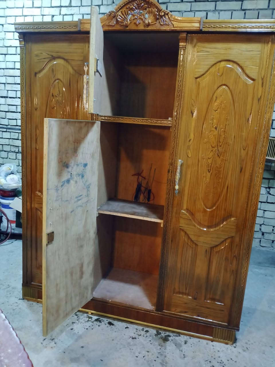 كنتور اثلاث ابواب صاج نظيف مكان بغداد الامين الثانيه سكينه وركيا السعر 175وبي مجال  ***********
