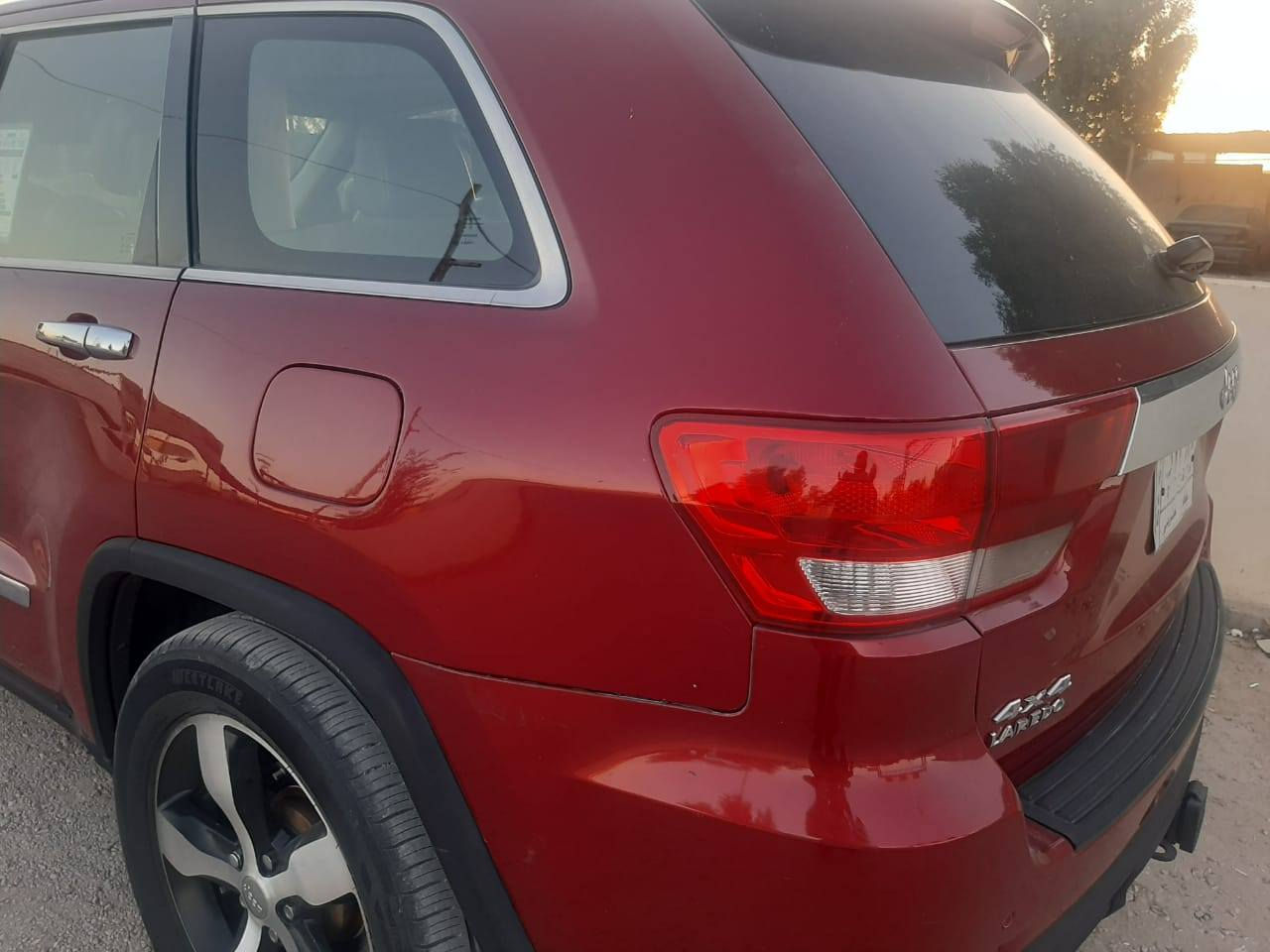 مراوس ب جارجر بدون فرق للاستفسار ***********
جيب شيروكي موديل 2011محرك هيمي 5.700 منضومه غاز جديده مع ضمان لمده سنه بيهه قطعتين صبغ اثر شخوط
