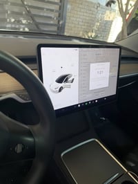 شلونكم حبايب اي احد سيارته اونلاين ويوصل التحديث للنص ويوكف الحل مالته...