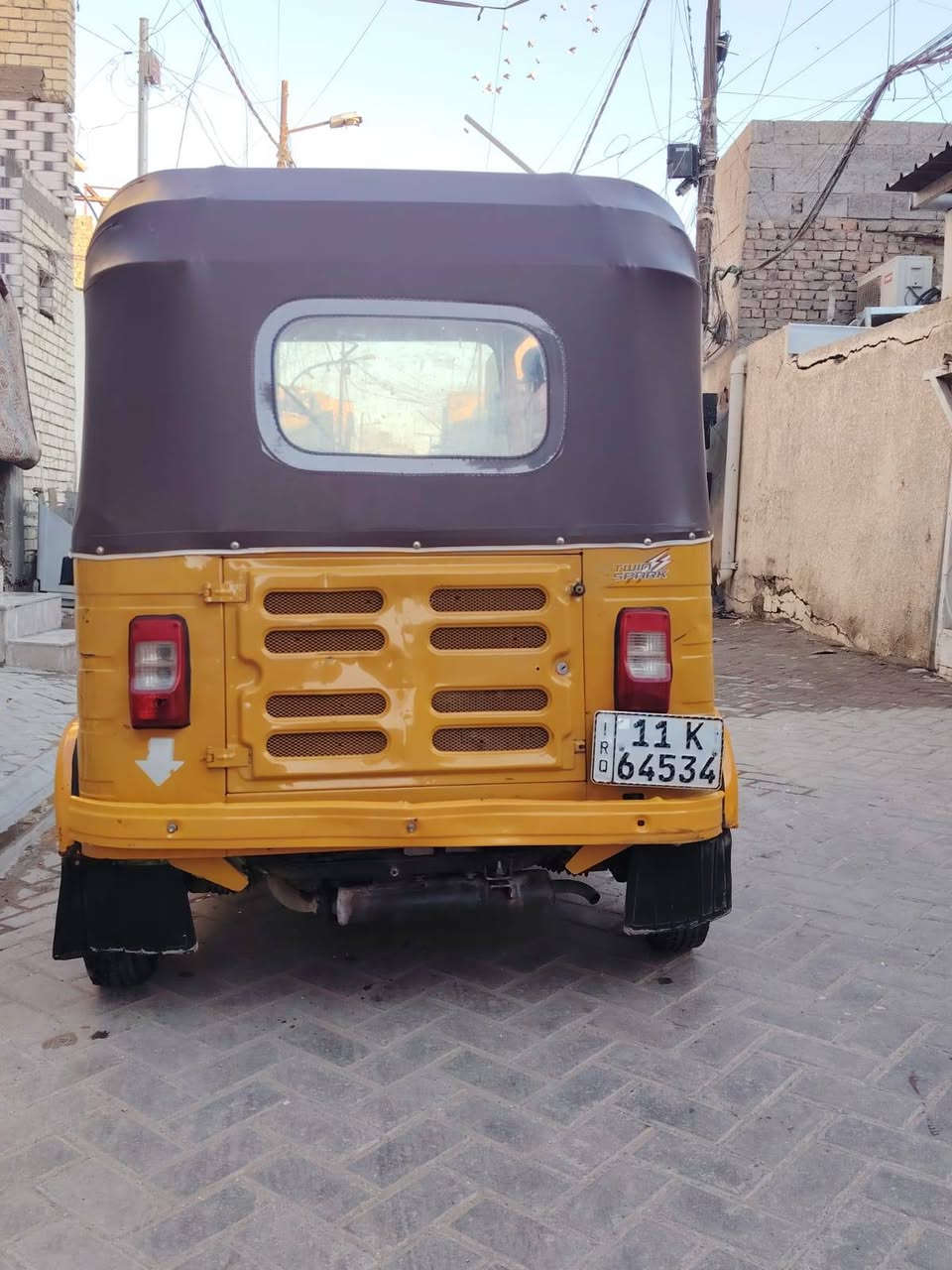 سلام عليكم ورحمه تكتك لبيع 2019دخول 20سعرها 6/500اوبيها مجال لطيبين عنواني بغداد  مدينة رقمي ***********
