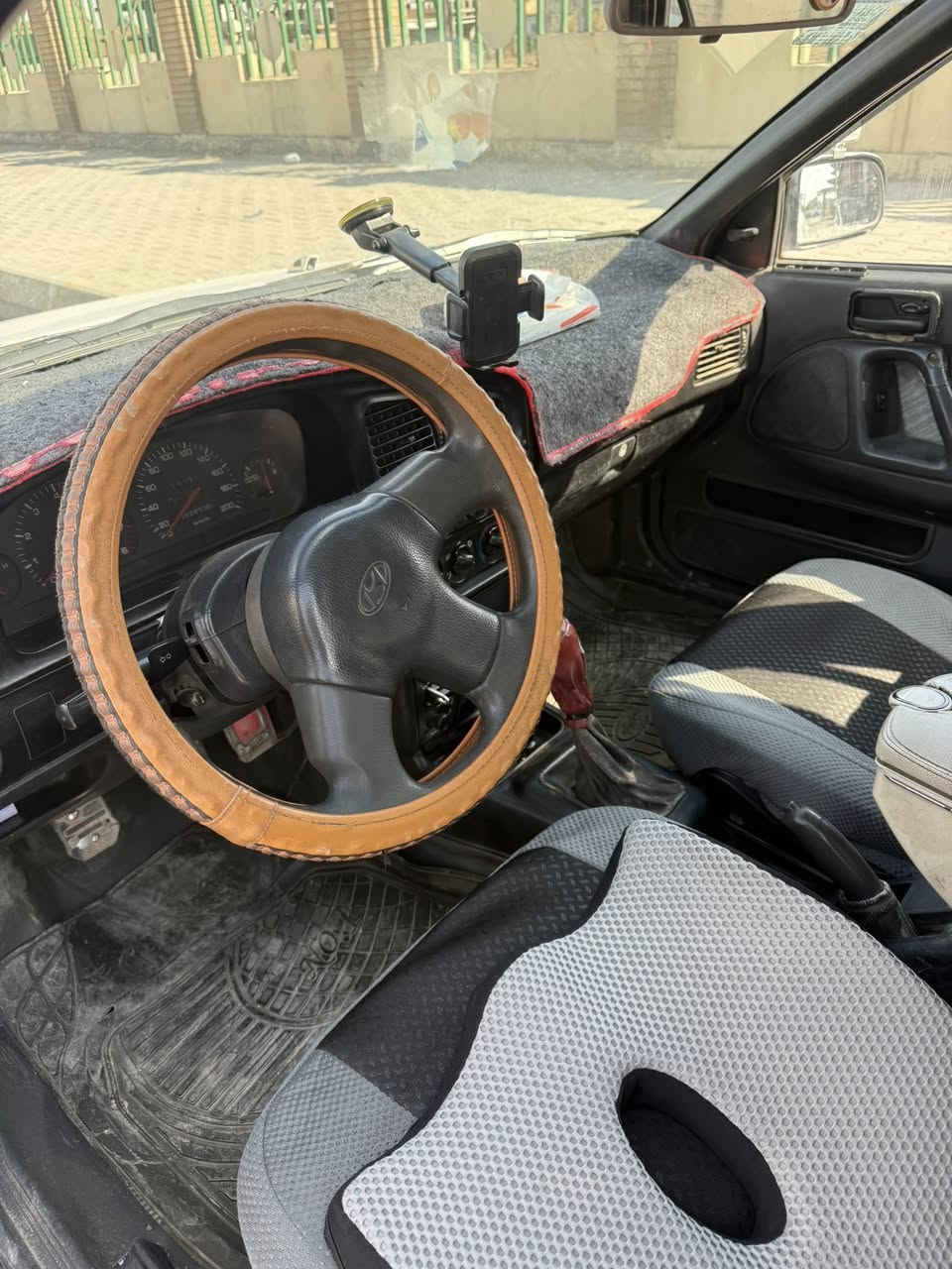 سلام عليكم
النترا موديل 1993 رقم بغداد انكليزي بأسمي سياره كامله كل نقص مابيها تايرات جدد مكينة حاوية تانكي بانزين نوزلات عنبارات بريك وكلج كلهن جدد تبريدها نقص غاز وقايش السعر ب33 وبيها مجال بسيط عنواني ديالى بعقوبة 
***********
