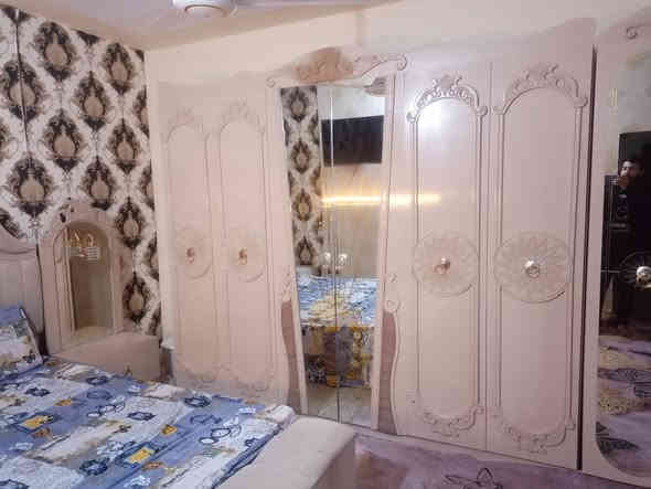 سلام عليكم غرفه جديده تخبل والله العظيم ماخذهه مليونين مال عرسان كولش حلو اريدهه 950الف لعنوان بغداد لتواصل واتساب لو تصال ما متواجد بل فيس ***********
