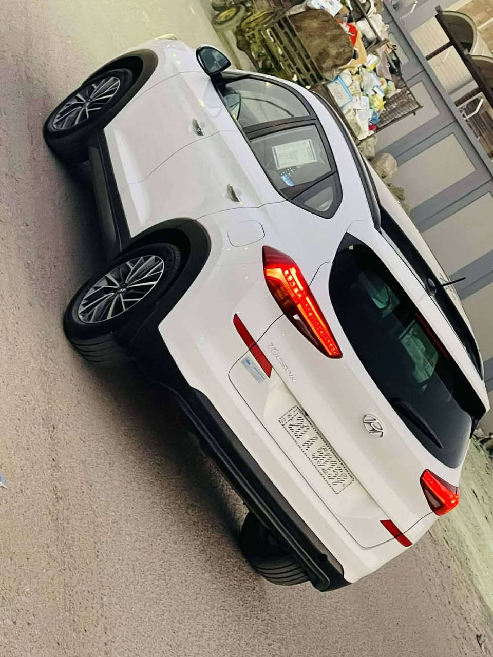 توكسان ٢٠١٩ خليجي فول
سعر ١٦٧ بيهة مجال شراي 
بيهة مكانين صبغ بدون ضرر
سيارة جاهزة ما بيهة اي نقص 
بسمي تحويل ثاني يوم 
مكان سيارة بغداد الشعب
رقمي ***********
