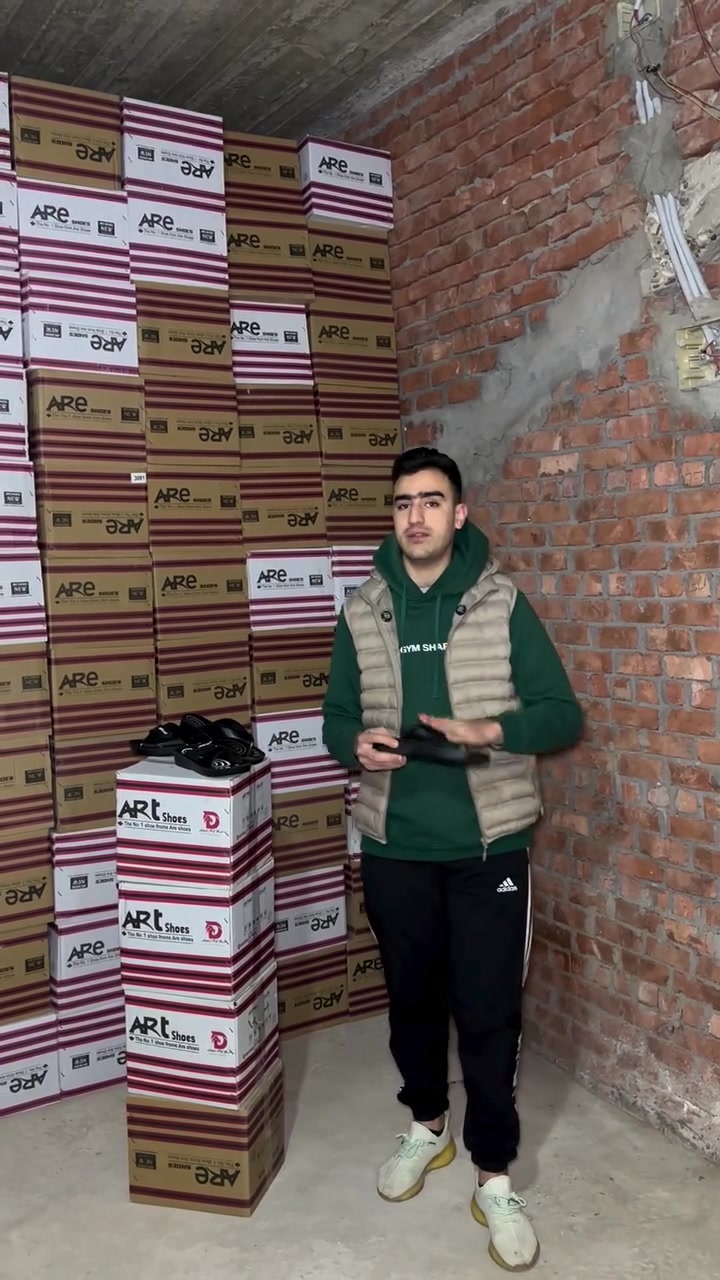 بص يا معلم… الشغل اللي بيمشي هو ده ✔️ شبشب طبي حريمي مريح وشكله حلو الزبون بيرتاح فيه ويرجع يطلبه تاني 🔥 يعني مكسب مضمون بإذن الله 💪 🚚 متوفر شحن 📞 01271000404


**إذا كنت صاحب هذا الإعلان وتريد حذفه لأي سبب، رجاءا أرسل رسالة إلى الدعم الفني**