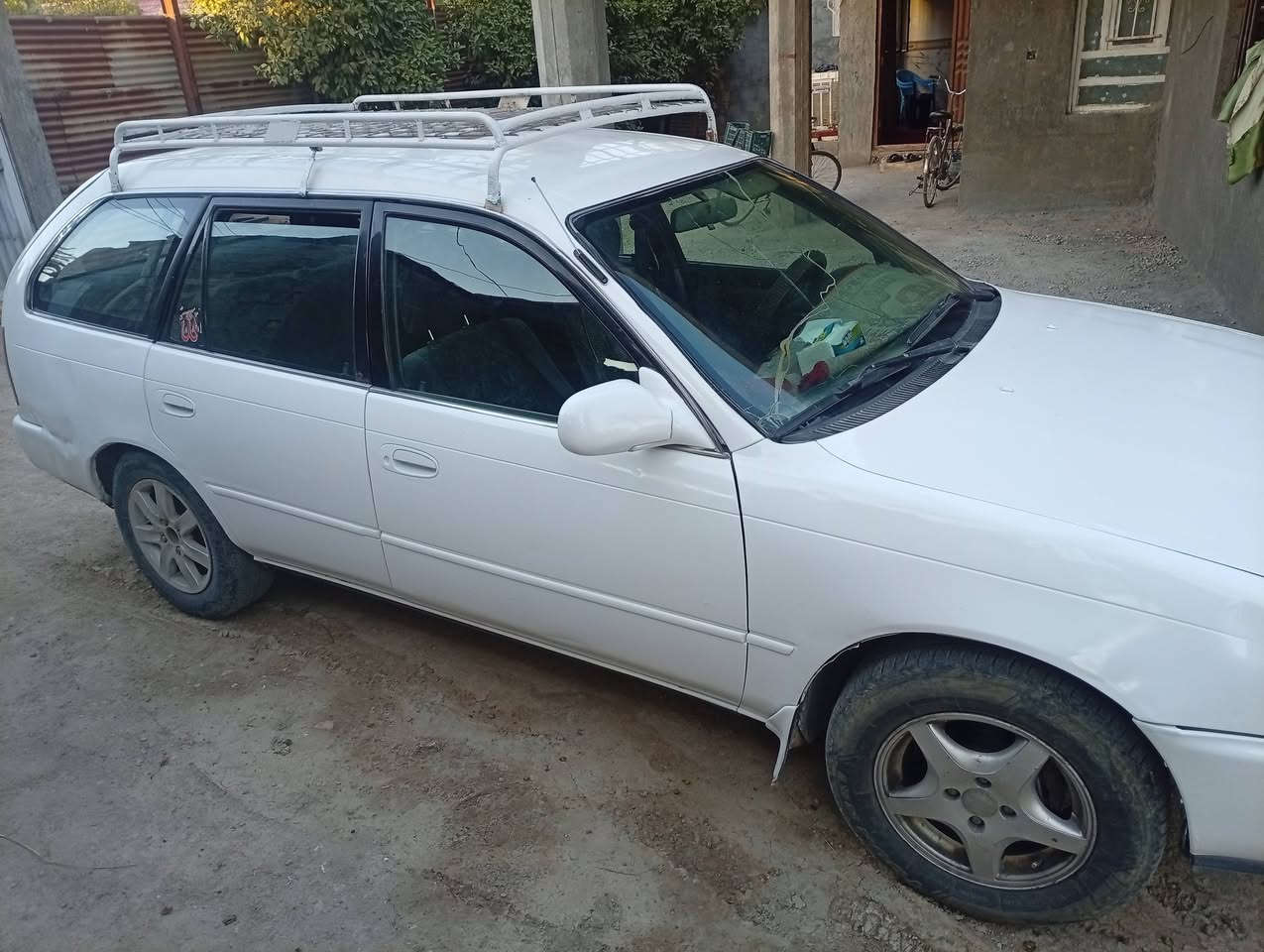 كورلا ستيشن 96 كير اوتماتيك مصبوغة عام جمالية ما بيها حادث محرك وكير نضيفات السعر 40 بيها مجال مكان السيارة بالقرب من سيطرة اللج واسط رقم صاحب السيارة ابو بشير ‏‪0771 599 1793‬‏
