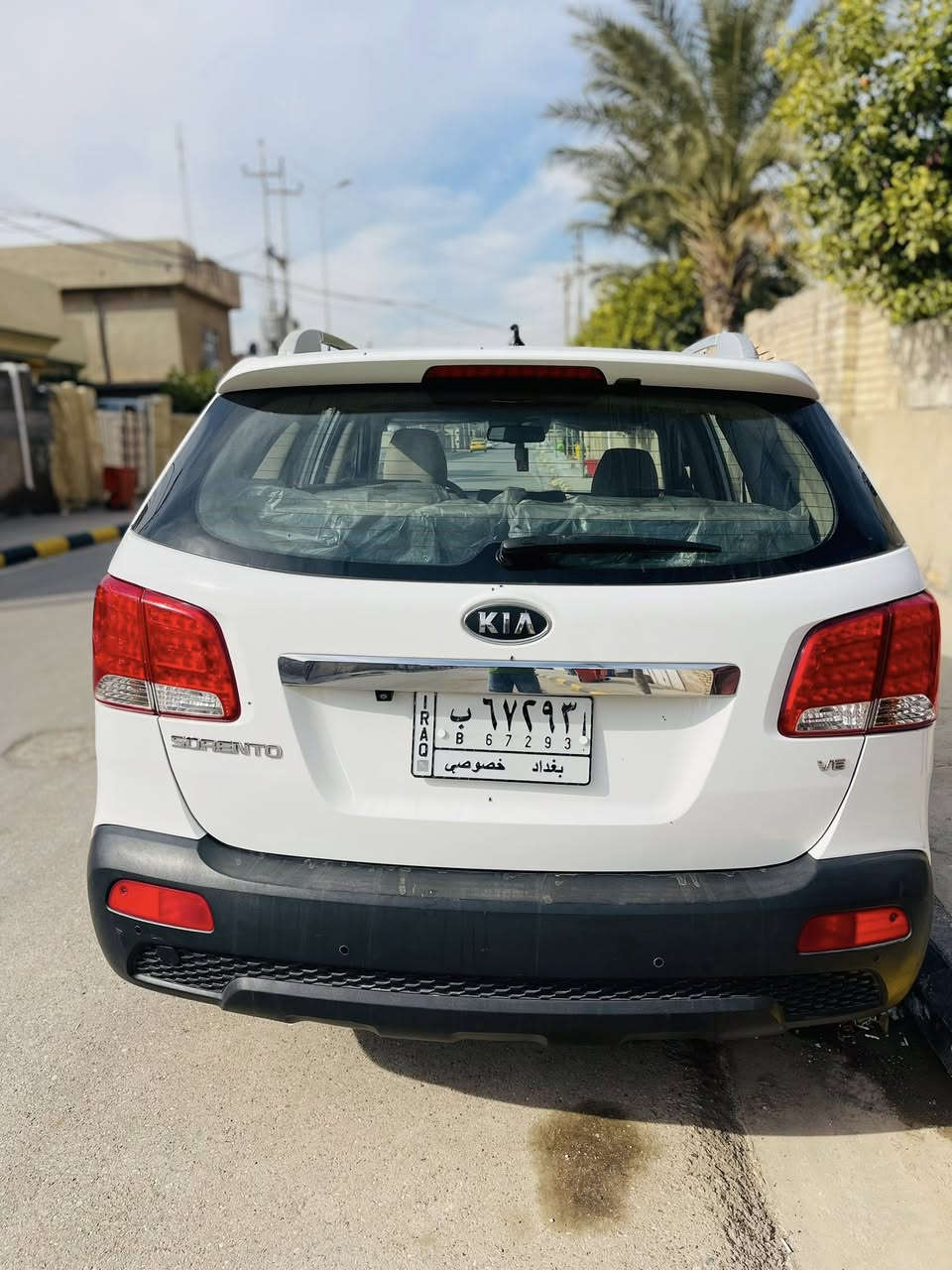 السلام عليكم سورنتو للبيع وارد خليجي كفاله عامه موديل 2012 العنوان واسط الحفريه سقف بنيرامه 
محرك 6
3قطع تبريد 
سبع مقاعد 
رادار خلفي
كامره خلفيه 
رقم بغداد 
السياره بسمي
السعر 172$

‭٠٧٧٣ ٢٢٢ ٣٧٩١‬
