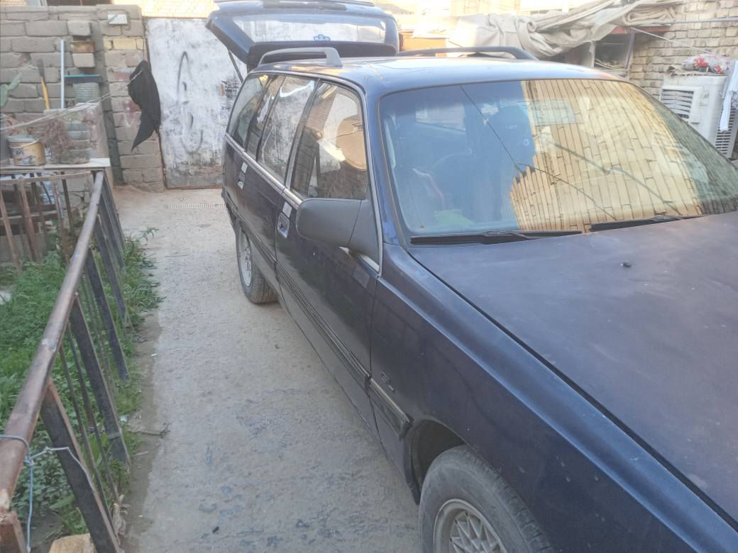 يا الله  للبيع اوبل  اوميكا  ستيشن  موديل ٩٢ جاهزه بدون نقص  محرك  مفتوح شرط كير حداديه اكسن داخل كهربائيات شرط  السعر ٣٣ وبيهه مجال مكاني ناصريه مركز رقم *********** بي واتساب ناصرية, ذي قار
