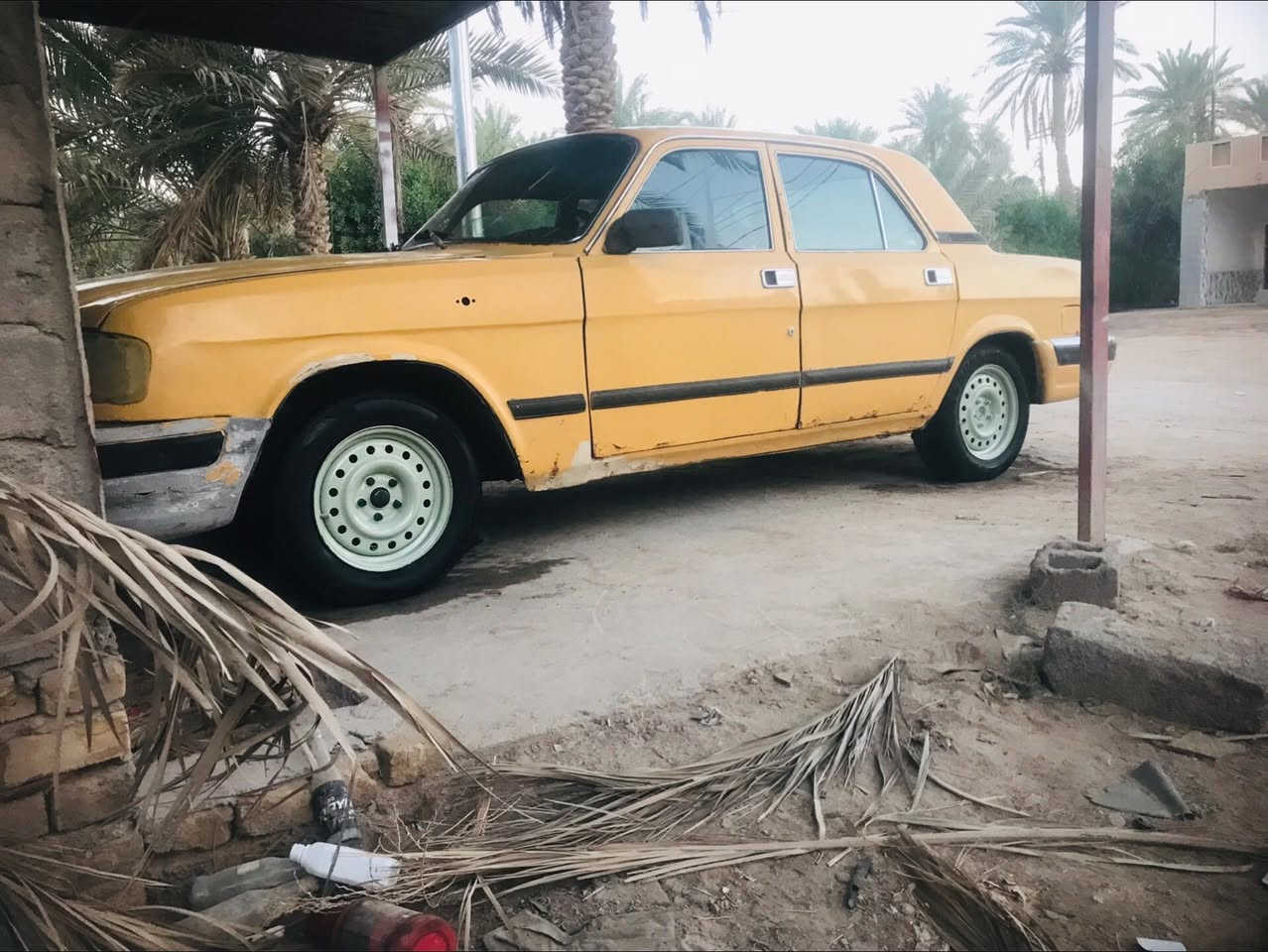 سلام عليكم سياره فولكه مكينه ثنين اونص للبيع موديل 2003راعيه بسوك الشيوخ سعره 20بيه مجال مكان الاصيبح ***********
