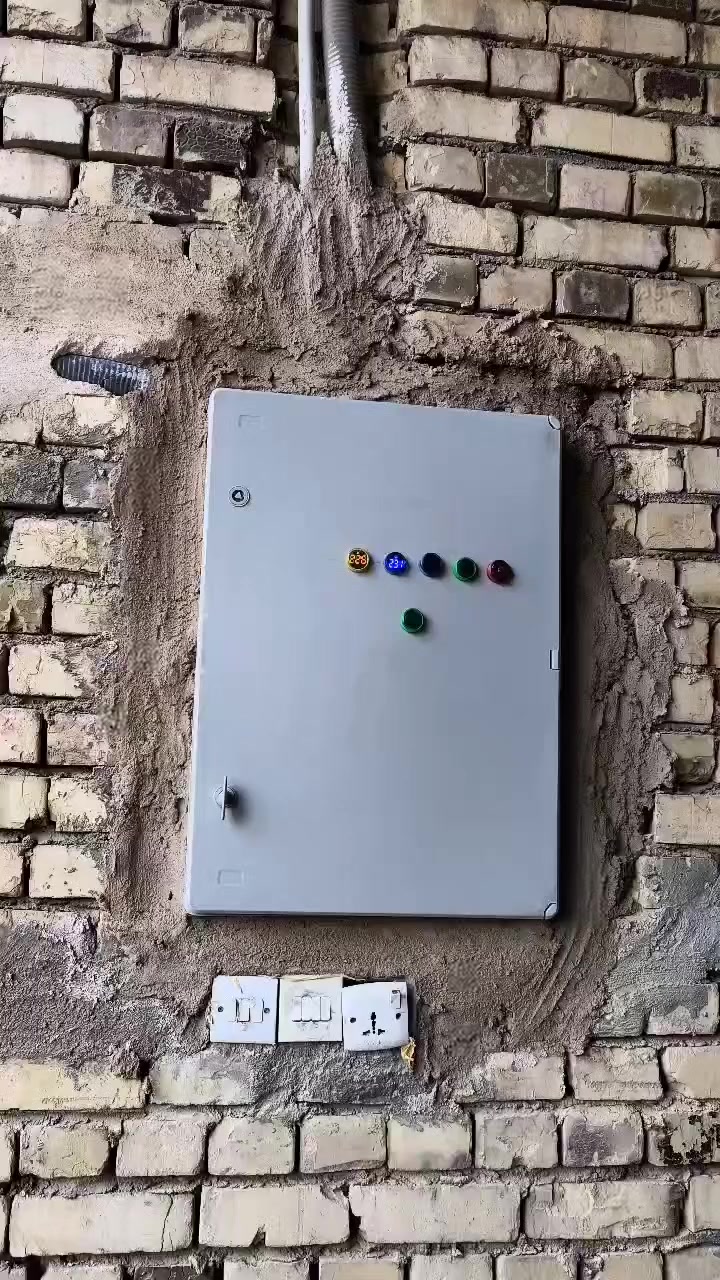 كادر  متخصص في كافة التأسيسات الكهربائية
  #منازل 🏨 #بنايات🏬 #محال_تجارية 🏪
قص الجدار كوسرة
تثبيت البايب وتثبيت البوكس علئ الليزر
العمل عمودي بنسبة 98%

منظومة تبريد
منظومة  كامرات مراقبه...🎥
منظومة  أنترنيت…📲
منظومة  مجمع ستلايت.🖥️📡
 منظومة  الايرث  .....
عمل البروفايل السقفي بجودة عاليه وديكورات كلاسيكيه

للحجز والاستفسار
***********اتساب اتصال
او مراسلة الصفحة
