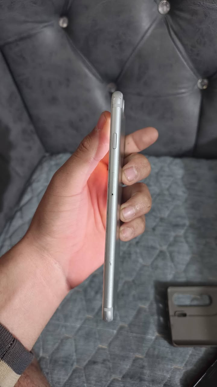 ايفون 📱7 فثط بطاريه او مايك لاتصال ميشتغل اب 90 ***********
