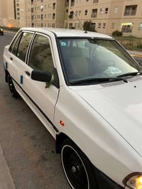 سايبه للبيع العنوان بغداد مجمع الاسمايه 2012 متواجد باس على الخط رقم ا...