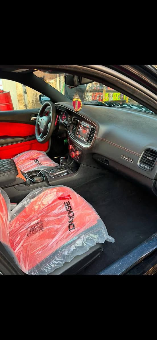 جارجر 2020 سوبر تراك باك
5.7  /Rt
السعر 21

شاشة جبيرة 
السيارة محدثة بدي كت اس ار تي 
دواخل كنتارة 
لايت امامي لد متغير 
عين الشيطان متغير 
عليهة تفريغ 
ودبات ريمونت فورتك علي الوادي 
ولف حماوة ريسنك 
بلكات ريسنك 
برمجة مصطفى ايكل
دواخل كنتارة احمر عمل مو بلادي 
محرك بي كور مفتوح 
كير اكسل كاردن صدر تبريد كفالة 

حادث امريكا كبالك الصور جانلغ مبدل ومصبغ والثاني بي تعديل 
وبلعراق صار بيهة قبق جنطة تبديل وجاملغ ايمن خلفي جزء منة صبغ 
مكان السيارة بغداد بلديات 
الاتصال //***********
