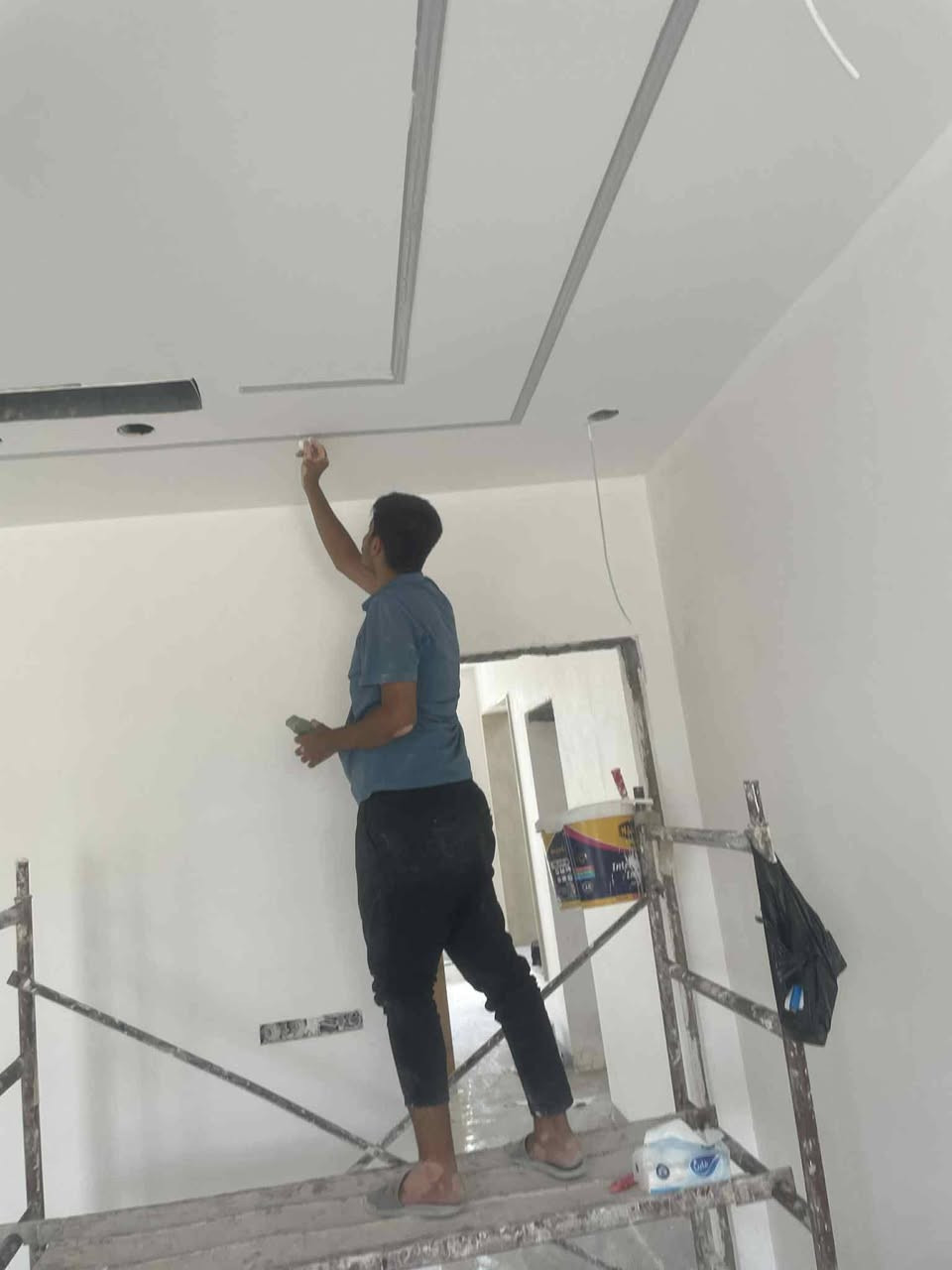 يعتبر الجبس بورد من اقوى السقوف المقاومه للحراره والرطوبه
تستطيع تسليك واخفاء الاسلاك الكهربائية من خلاله بسهوله 
ثم انه اكثر السقوف جماليه وحصريه مقارنه بانواع السقوف الاخرى
✅مستعدين لعمل كافه النقشات المغربيه الهندسيه والسقوف الثانويه والصبغ والشرائح البلاستك
✅تتوفر لدينا اجمل الموديلات 
✅كشف موقع العمل 
لاي استفسار مراسلتنا على الصفحه 

📞 الاتصال***********✅ يتوفر واتساب
