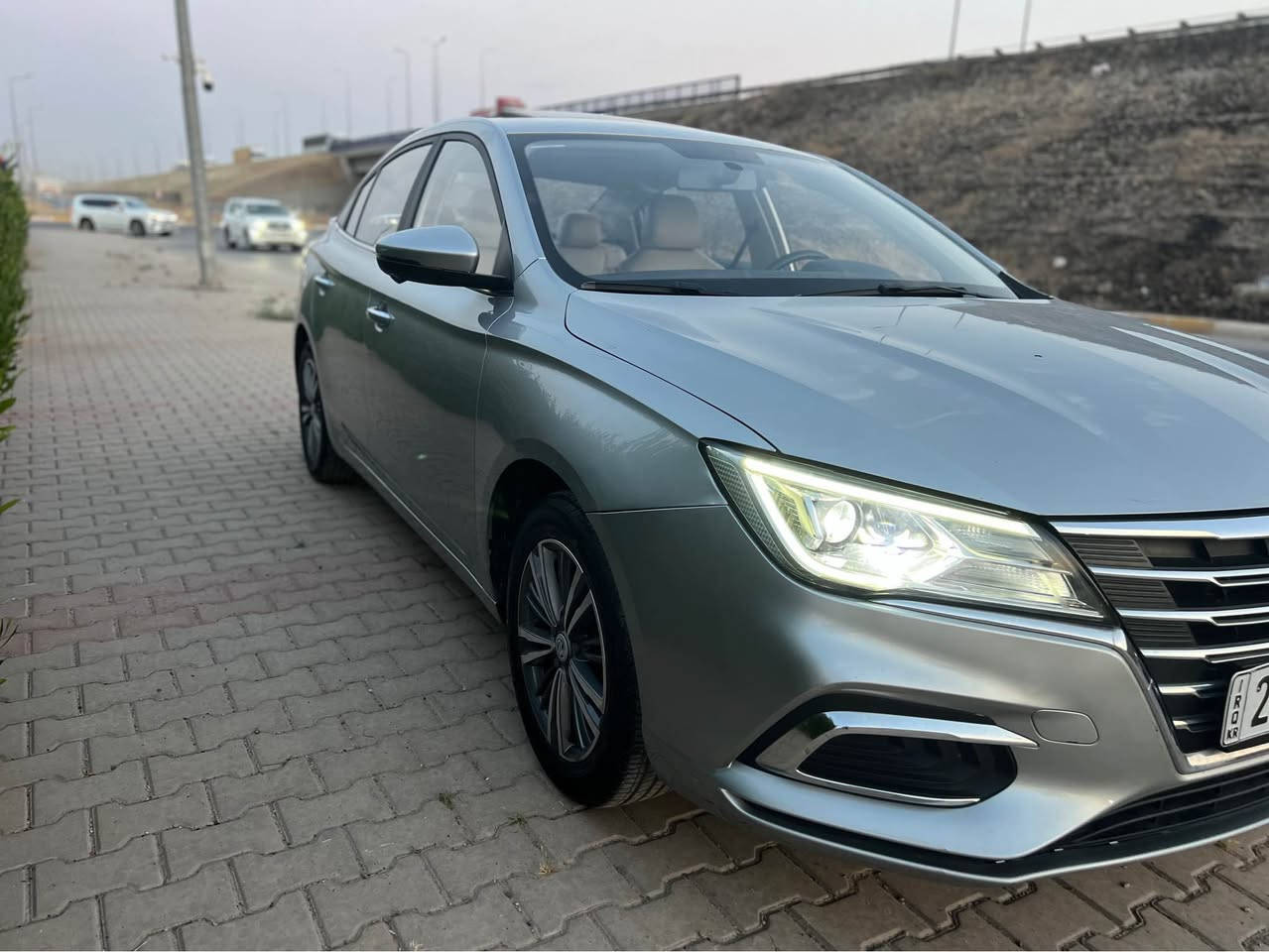 Mg5 2023 
فول ماسەفاتی mg
ناوزەرد ٢ کوشن کارابای و هیتەر 
سلایت بەسمە
تەنها ١ ساردی بچوکی هەیە 
٢٩… رۆیشتیە 
*********** أربيل, العراق
