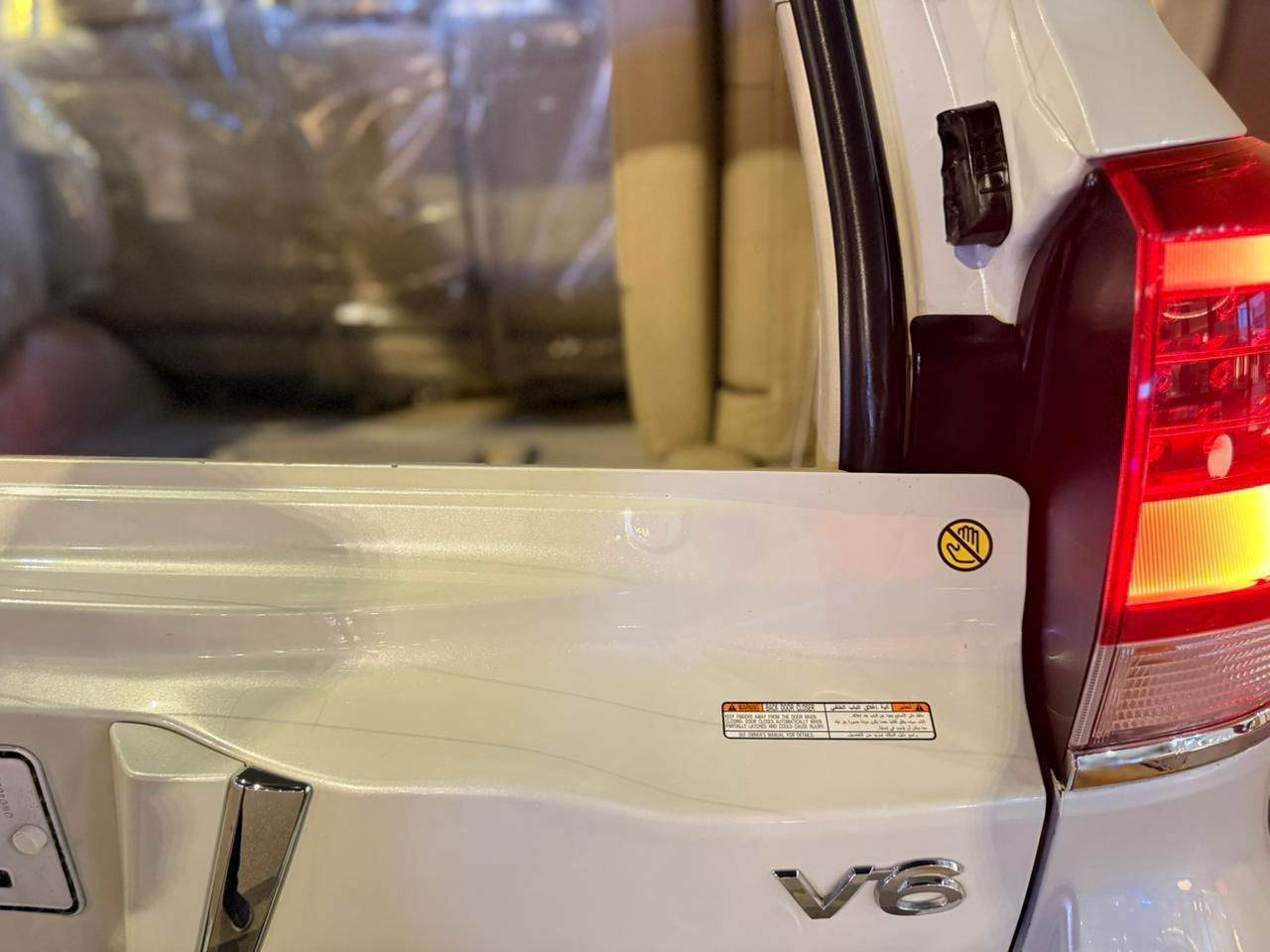 السلام عليكم لاندكروز 2019مكفوله جديده على وضع شركة 
ضمان شركة ساز  SAS فول مواصفات شرط الفئه الاولى GXR 
رقم بغداد انگليزي  باسمي 
مكفولة من  صبغ تبديل حته دعاميات اصليه شركة 
محرك 6 سلندر 4000 ماشيه 100   الف  بدون اي نقص جديده جدا محرك كير حدادية تخم تاير كفاله  

  مكان السيارة بغداد الكرخ

***********

السعر 495 ورقه مجال
