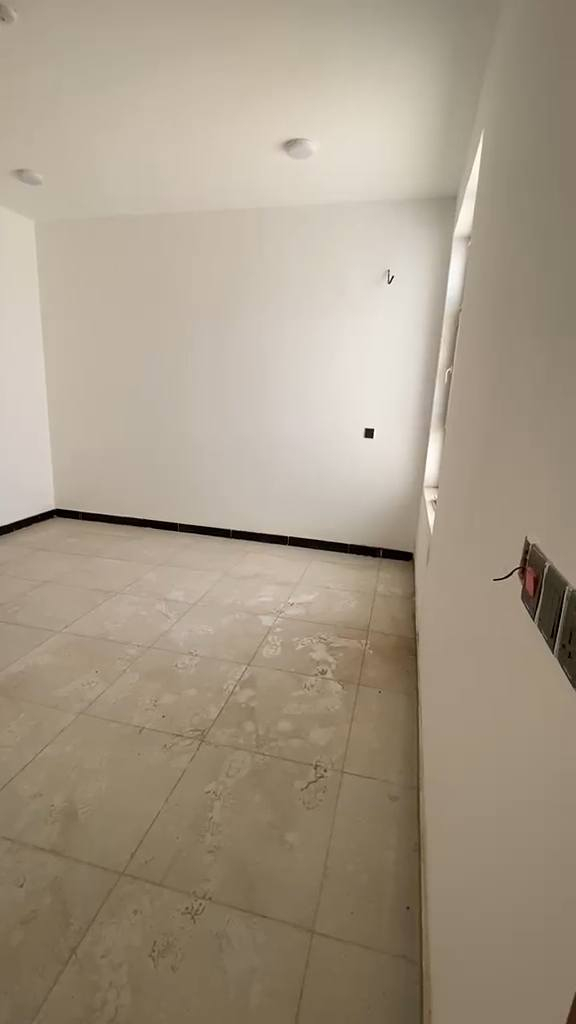 دار لبيع في مجمع الزهور مساحة ٢٠٠متر واصل نقد جاهز لسكن تفاصيل اكثر ***********

