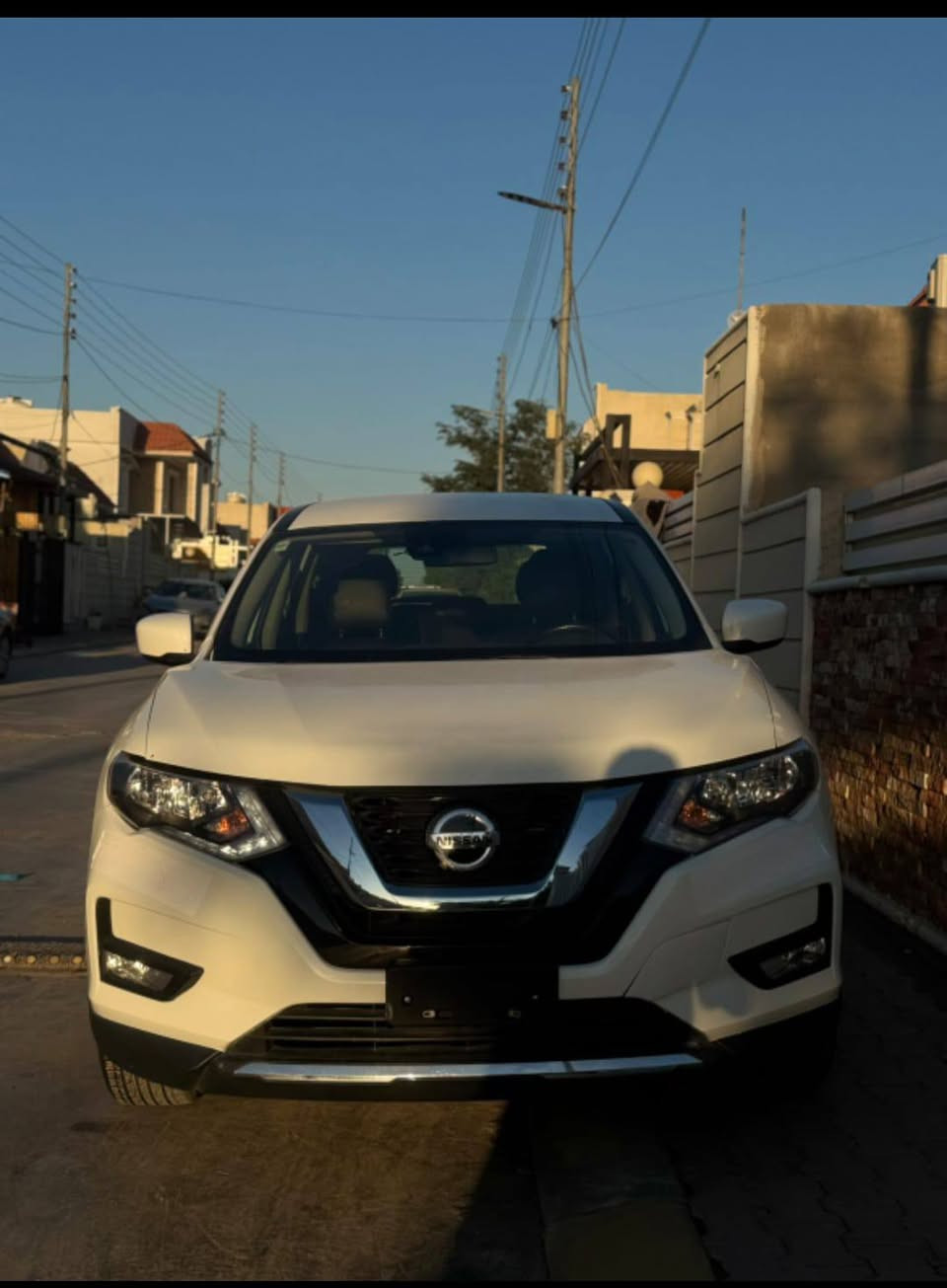 نوع: نيسان روج
موديل 2020
فئه: (AWD) S
لون:أبيض 
ضرر؛: بونيد وجاملغ ومع ضرر خفيف بل شاصي بل العراق وبل أمريكا كلين تايتل 
ممشه: 66الف 
مواصفات: .رادار أمامي مع كامره كشن جلد تحديد مسار لد أمامي خلفي بلوجكترات اماميه مانع تصادم بعد آمو مواصفات 
سعر:  160 قفل 
عنوان : ديالى خانقين 
رقم موبايل :*********** فقط واتساب
