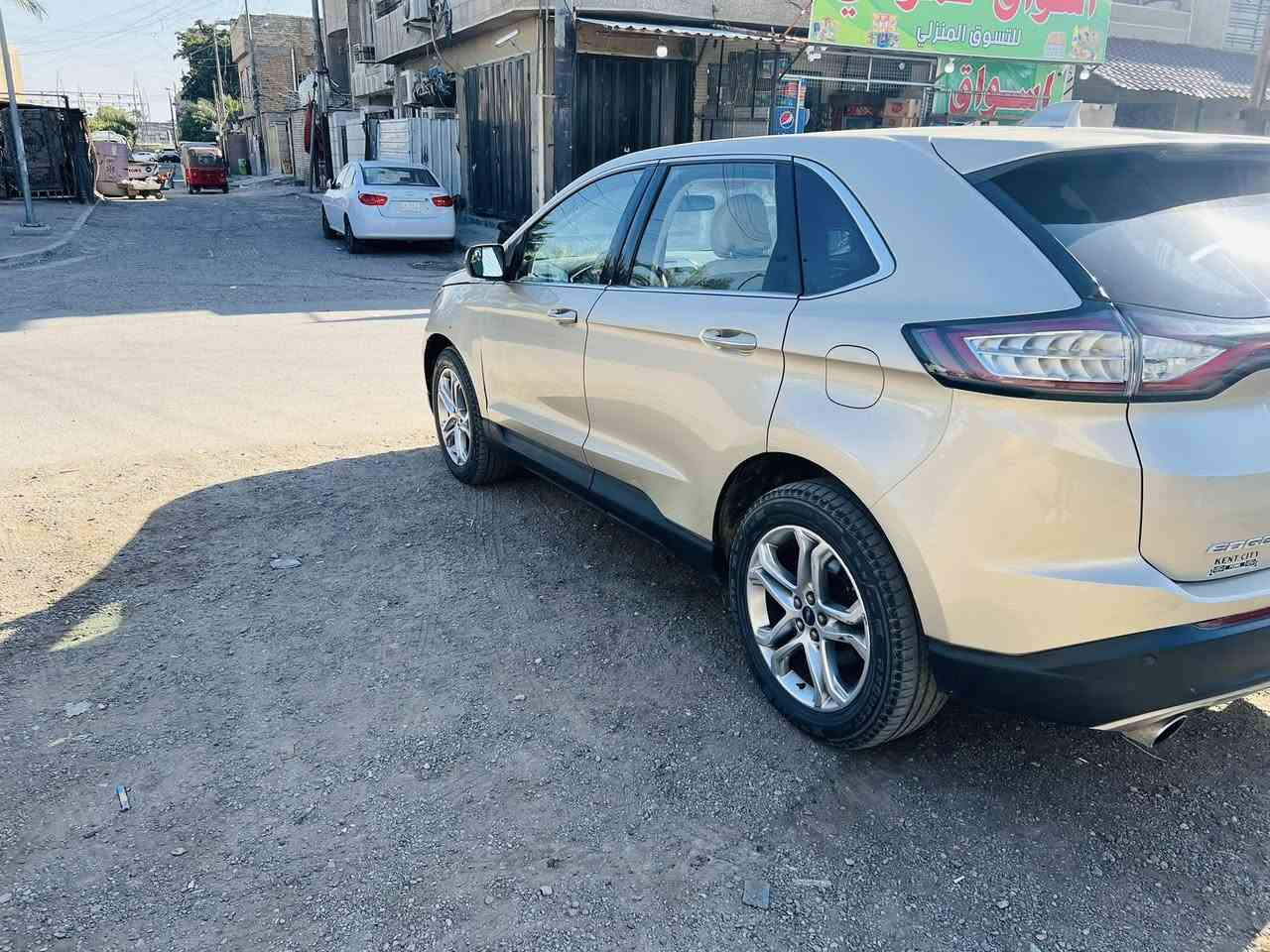 فورد ايدج 2017 موصفات
شاشة 
كامرة 
بصمة 
كشنالت جالد 
كشنات تدفى وكهرباء 
مانع نزلاق 
حساسات مامي خلفي 
اشاير بل مري 
قطعتين تبريد 
تحكمات ستيرن 
الحادث جملغ وبنيد بدون دواخل رايدهة 118 وبيهة مجال الطيبين واي ستفسار نتصال علة هذة رقم *********** مكلف بل نشر
