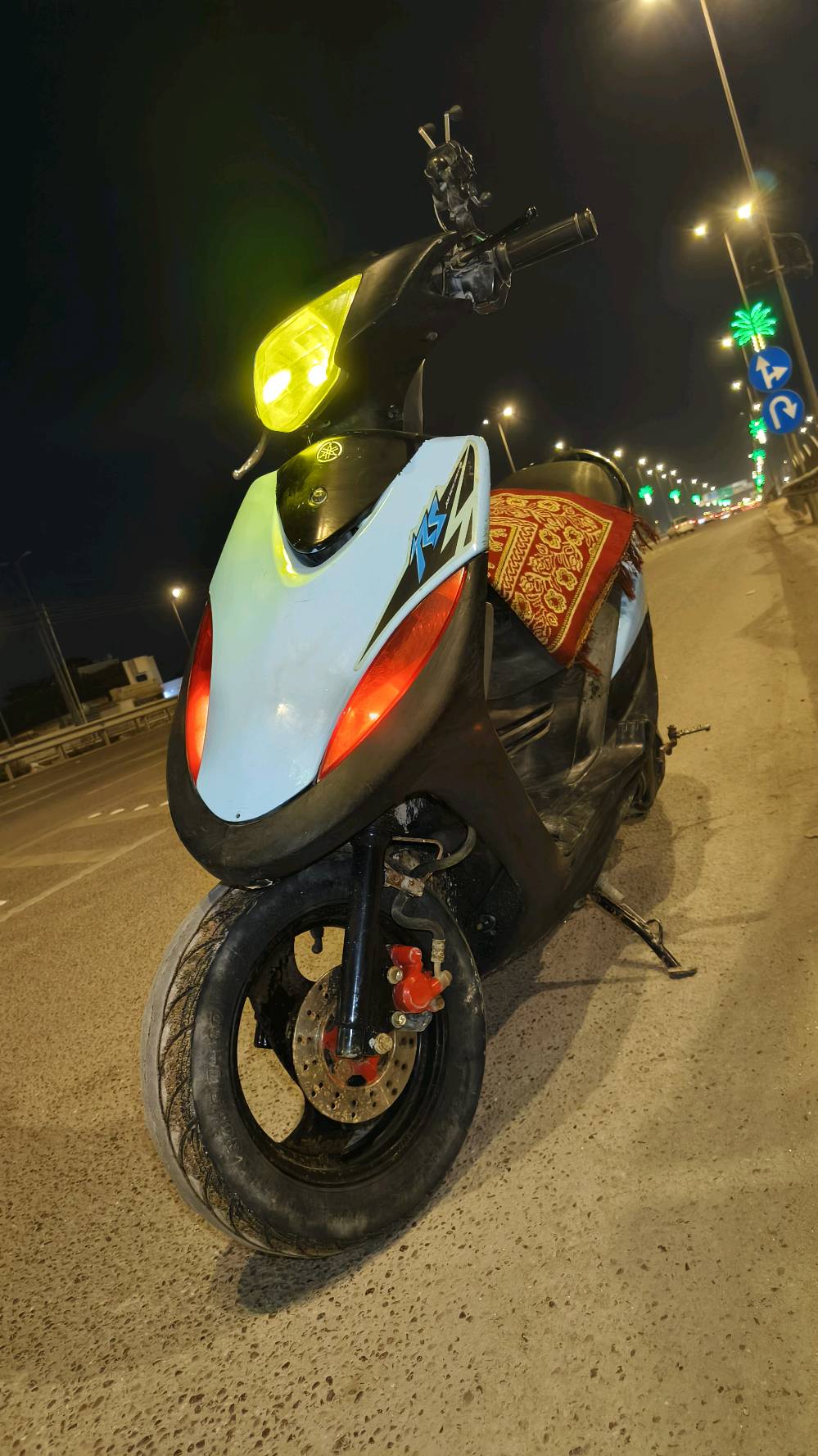 ماكس عدله نضيفه كامله من كلشي بس
كيج السرعه والبانزين ميشتغلن 
والدراجه مبدل بيهه والفات اصليه
الدراجه سابقا ممفتوحه اني مبدلهن ع ايدي تعال وافحص وقتنع... وبيك خير ودلل... مكاني كربلاء.. الشبانات