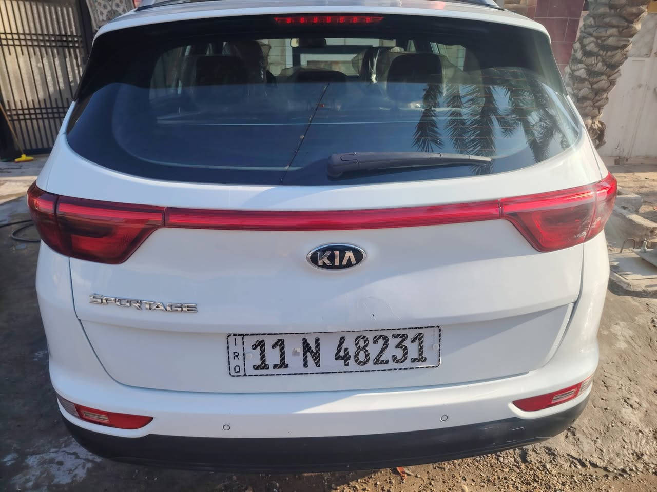 للبيع
كيا سبورتج 2018 خليجي 

مواصفات
-بنوراما 

- تحكم ستيرن 

- كشنات كهرباء 

- جلد 

- داخل بيجي 

- حساسات امامية

- حساسات خلفية 

- قطعتين تبريد

- نظام ABS 

- بلوتوث + USB 

- نظام قيادة متعدد S-N-E

السيارة جاهزة كير وحدادية وصدر ومكينة مكفولات

ماشية 104 

ضررها طخه بالصندوق واضحه بلصوره متعدله علئ الباردد

هسة سنوية رقم جديد

بغداد بأسمي تحويل ثاني يوم 

سعر 183 

مكانها بغداد 

للاتصال على 
***********
