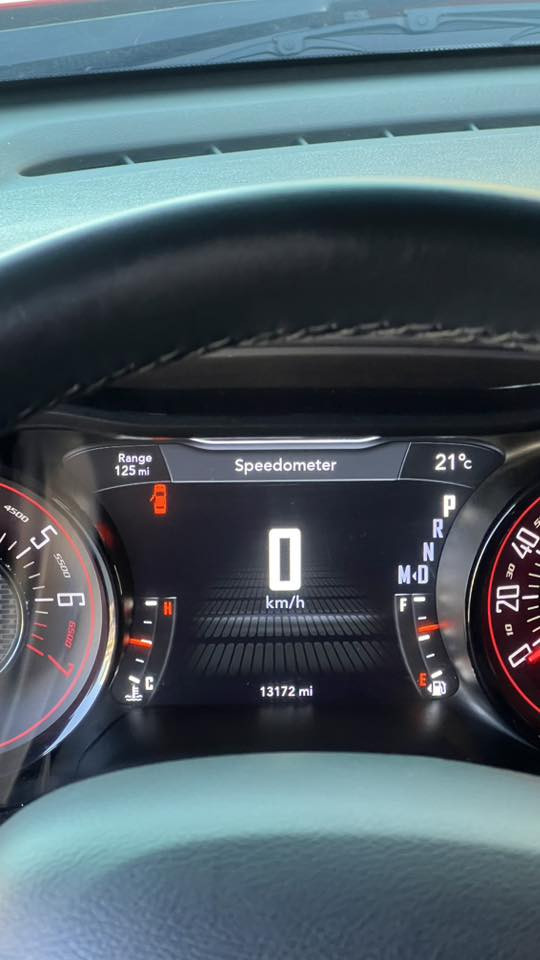 جالنجر 2023 last call 
ماشيه 13 الف
الحادث جاملغات ثنين اماميه وجزء من البوند بدون دواخل بدون شواصي 
السيارة جديدة كلش وجاهزة من كل النواحي ماتحتاج مصرف درهم شرط
السيارة كاتي تترقم شمالي 
السعر 174 وبيها مجال
للتواصل ***********
