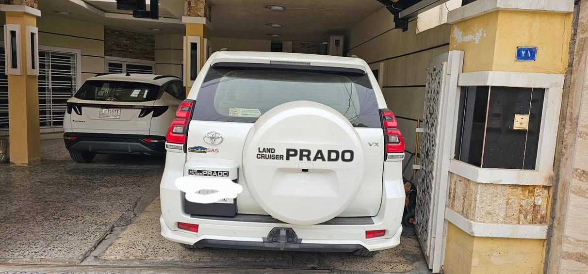 تويوتا برادو2022 فئة VX وكالة تويوتا العراق ساز SAS الصيانة الدورية داخل الشركة فقط ماشية 14 الف كيلومترر حقيقي
محرك V6 سعة 4000
مقاعد جلد مع تبريد وتدفئة

المواصفات
دفع رباعي دائم
كير اوتوماتيك 6 سرعات
 ثلاجة داخلية
فتحة سقف
جنطات المنيوم
لايتات LED امامية وخلفية
شاشة وسطية
ابل كار بلاي واندرويد اوتو
تحكم كامل من الستيرن
تبريد مركزي ثلاث مناطق
تدفئة تبريد المقاعد الامامية
مقاعد كهرباء
كاميرا خلفية
حساسات خلفية
مثبت سرعة
نظام مانع الانزلاق
مساعد صعود ونزول
وسائد هوائية كاملة
نظام ثبات
العنوان بغداد السيدية
للاستفسار على الاتصال على
رقم صاحب السيارة
***********
