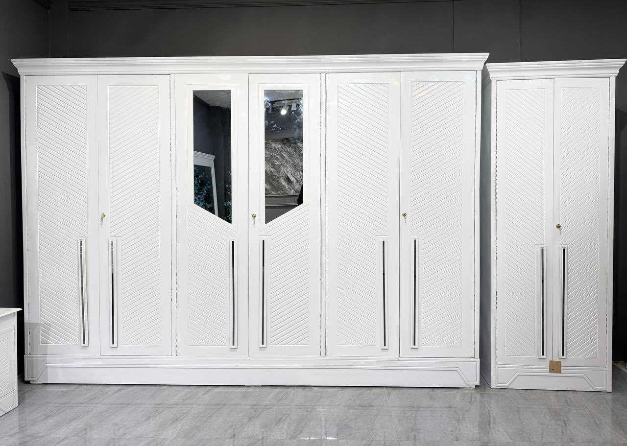 � بسعر: مليون دينار عراقي

🔅 تفاصيل الغرفة المرمريّة 🔅

🔺 خارج MDF سماكة 4 ملم
🔺 داخل صاج سماكة 3 ملم
🔺 صبغ حراري درجة أولى

😍 عدد القطع: 7 قطع

🔺 1/ جرباية قياس 160 × 200
🔺 2/ ميز جانبي أيمن قياس 50 سم
🔺 3/ ميز جانبي أيسر قياس 50 سم
🔺 4/ زاوية ارتفاع مترين – عرض 80 سم
🔺 5/ ميز بلازما
🔺 6/ ميز مراية ارتفاع مترين – عرض 120 سم
🔺 7/ كنتور 6 أبواب
  ▪️ الارتفاع 2.15 م
  ▪️ الطول 3.15 م

➕ القطعة الثامنة حسب الطلب (شازلون):
🔹 شازلون عادي 50 ألف ❤️
🔹 شازلون مخزن 75 ألف

🚚 توصيل مجاني داخل مركز بغداد
🔥 التوصيل يشمل الشد مجاناً

للاستفسار والحجز يرجى المراسلة خاص 📩


**إذا كنت صاحب هذا الإعلان وتريد حذفه لأي سبب، رجاءا أرسل رسالة إلى الدعم الفني**