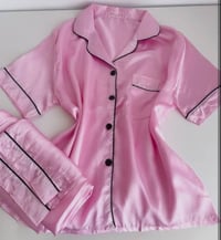 عرض • ملابس داخلية • لانجري