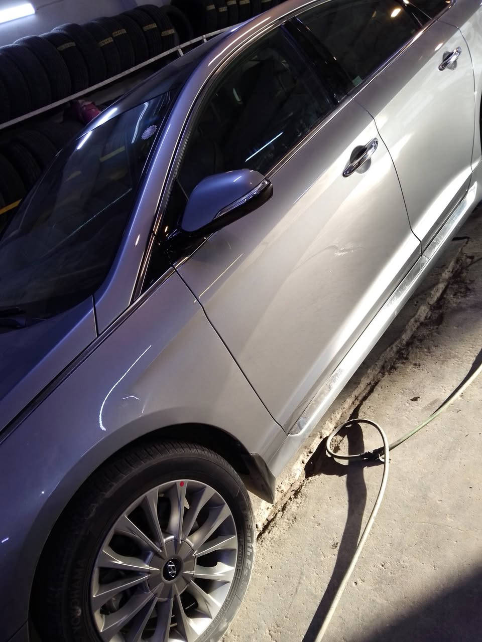 سوناتا 2015 أمريكي
فول مواصفات 1/1 لمتد Vip
رقم بغداد الدولي 
كلين مكفولة 
🌿محرك 2400GDi
🌿بصمة ابواب 
🌿بصمة تشغيل 
🌿 كراسي كهرباء 2 
🌿 كشنات جلد لونين 
🌿ماشية 86 ميل 
🌿 تدفئة وتبريد كشنات أمامي وخلفي 
🌿 بنوراما 
🌿داخل صاج 
🌿هندبريك كهربائي 
🌿 Auto Hold 
🌿 رادار أمامي بشباك 
🌿 رادار جانبي بالمري 
🌿ويل 19 لمتد 
🌿بك لايت لد
🌿 لايت زنون 
🌿سماعات أمامي وخلفي مضخم 
السعر: 150 وبيه مجال 
الاستفسار:***********
