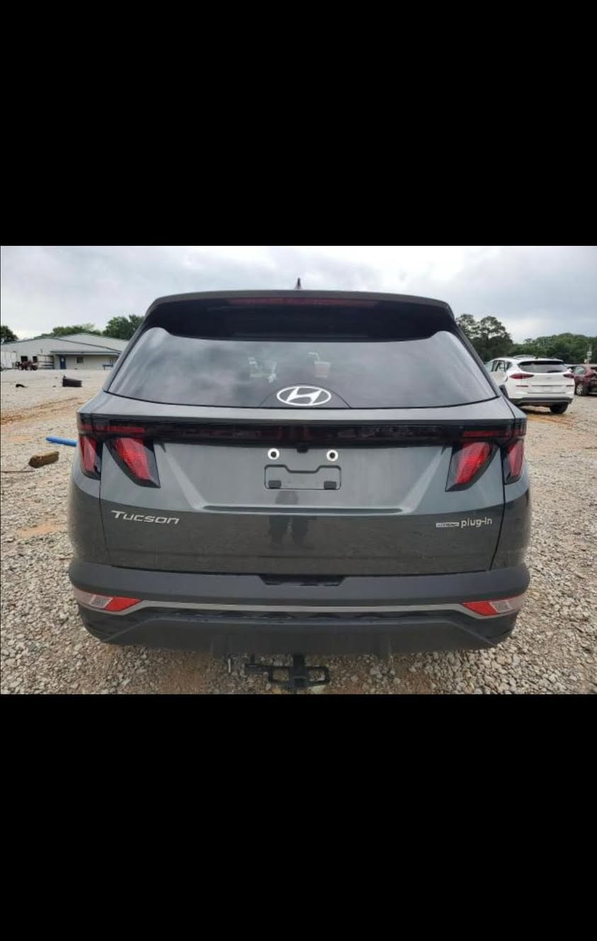 دخول جديد مدفوع كمركهه والضريبه حادثهه باب سايق وجاملق ايسر فقط 
بدون تصليح بدون رقم 
السياره بسمي مكاني بغداد حي النصر 
***********
