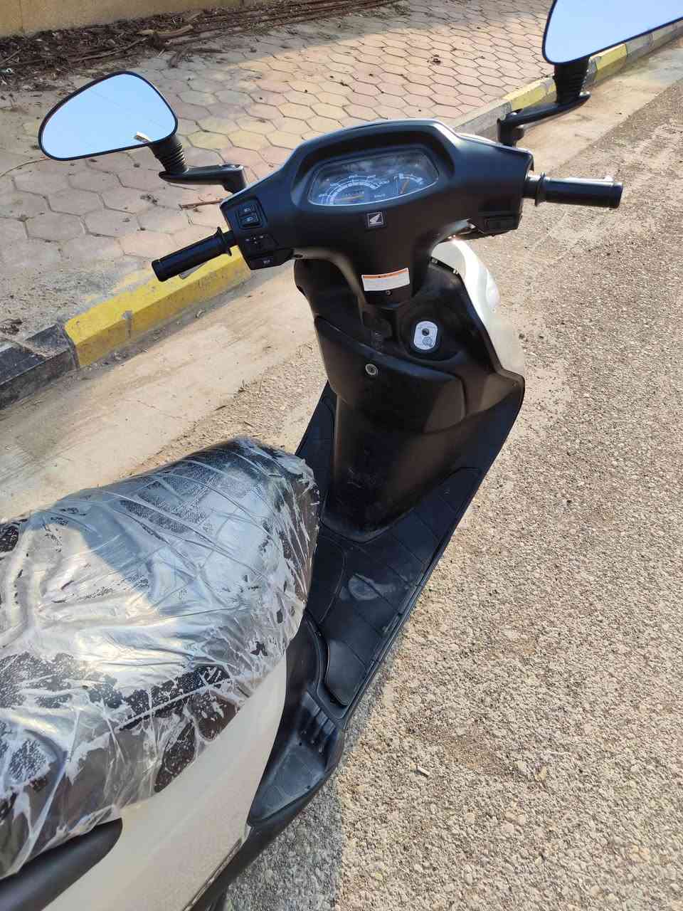 سبيسي ياباني 

دراجه جاهزه مابيه اي نقص 

مكينه ناعمه اول فتحه 

اي استفسار خاص او الاتصال: ‏‪***********
