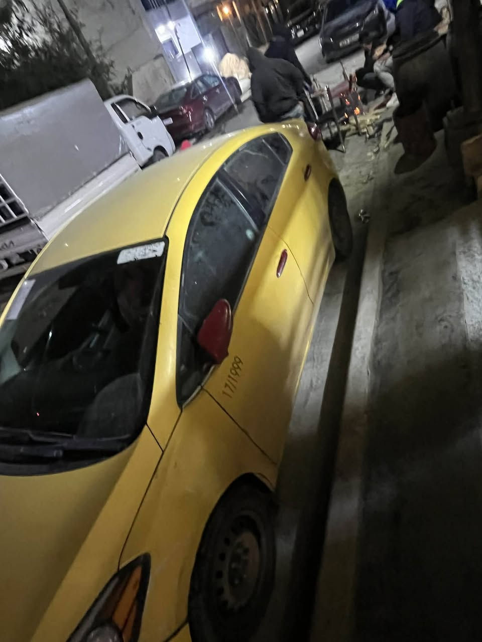 سلام عليكم فورتي 14ورد كندي حاذثه جاملغ و نفسه مضروب بل العراق سعره 95بيه مجال مكانه بغداد ‭٠٧٨٣ ٨٩٣ ٩٩٩٨‬
