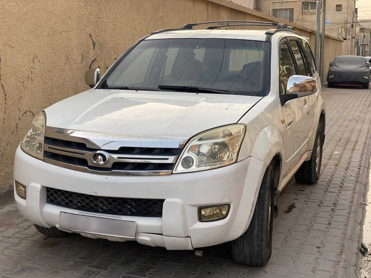 سيارة كريت ويل للبيع
Great Wall Haval H3

 المواصفات العامة

 • الفئة: SUV دفع رباعي

 • عدد الركاب: 5 ركاب

 • نوع الدفع: دفع خلفي أو رباعي (4×4)

 • ناقل الحركة: أوتوماتيك 4 سرعات

 • خزان الوقود: حوالي 70 لتر

 الأبعاد التقريبية

 • الطول: حوالي 4.6 متر

 • العرض: 1.8 متر

 • الارتفاع: 1.8 متر

 • ارتفاع عن الأرض: مناسب للطرق الوعرة

�

 • زجاج كهربائي

 • مرايا كهربائية

 • نظام صوتي (CD / AUX)

 • وسائد هوائية 

• نظام ABS

 • توزيع إلكتروني للفرامل EBD

سعرها مميز جدا و ما يتحصل 54 ورقة فقط 

 

سيارة محورة مكينة راقية وقوية


**إذا كنت صاحب هذا الإعلان وتريد حذفه لأي سبب، رجاءا أرسل رسالة إلى الدعم الفني**