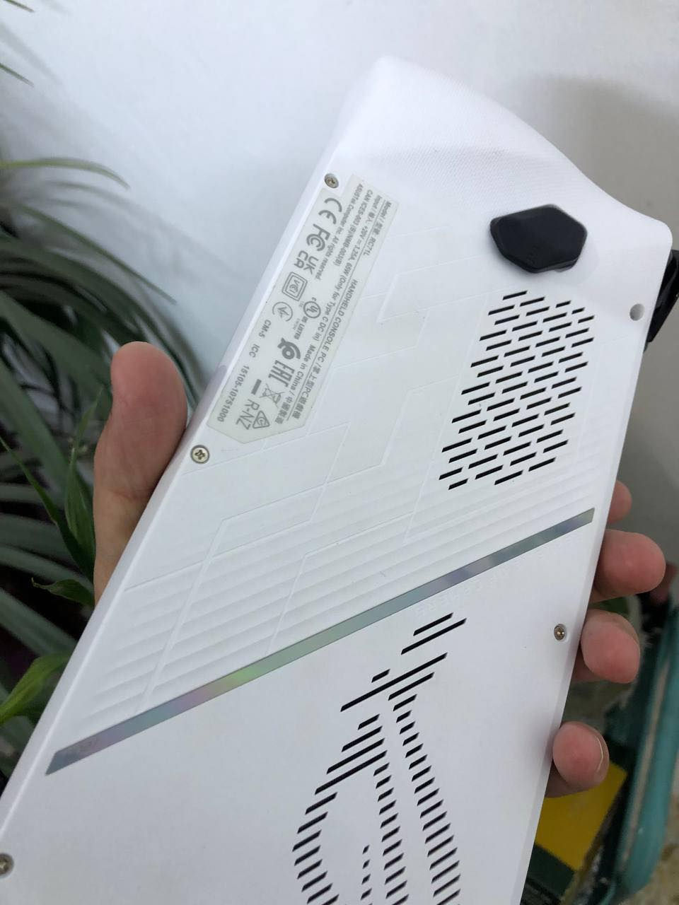 السلام عليكم شباب متوفر نضافة لوووك 

Rog ally z1 

512 g

16g ram

الجهاز نضافه ٩٦ بلمية 
كامل مع كل ملحقاته الاصلية 
معالج z1 
مكاني بغداد السعر خاص او واتساب ***********
