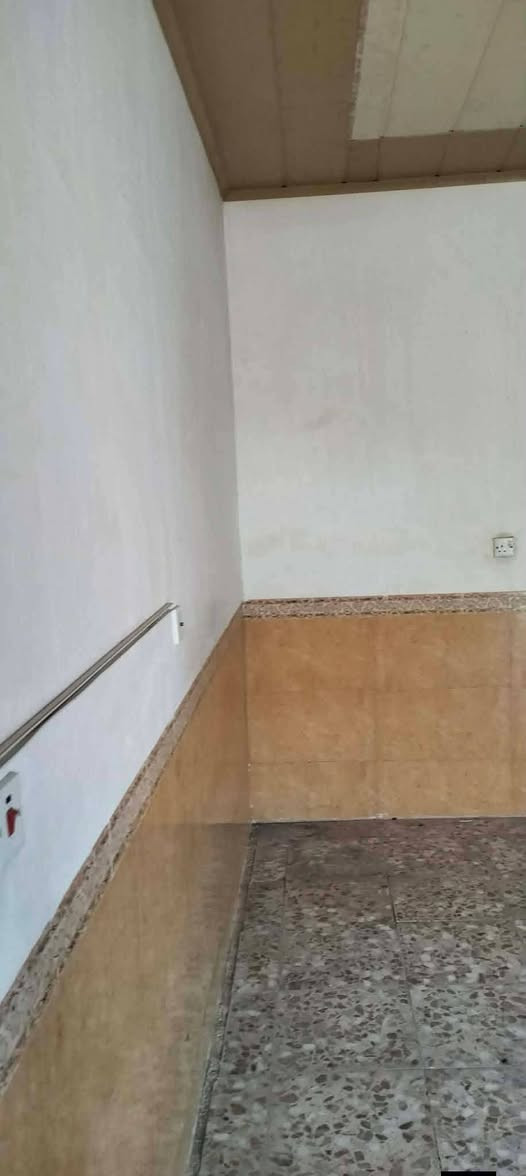 بيت للايجار
المساحه 80 متر ع ساحه الايجار 200
الموقع النجف حي النداء شارع المكاتب قرب سوك
يتكون من غرفه وصاله وستقبال ومطبخ وصحيات


**إذا كنت صاحب هذا الإعلان وتريد حذفه لأي سبب، رجاءا أرسل رسالة إلى الدعم الفني**