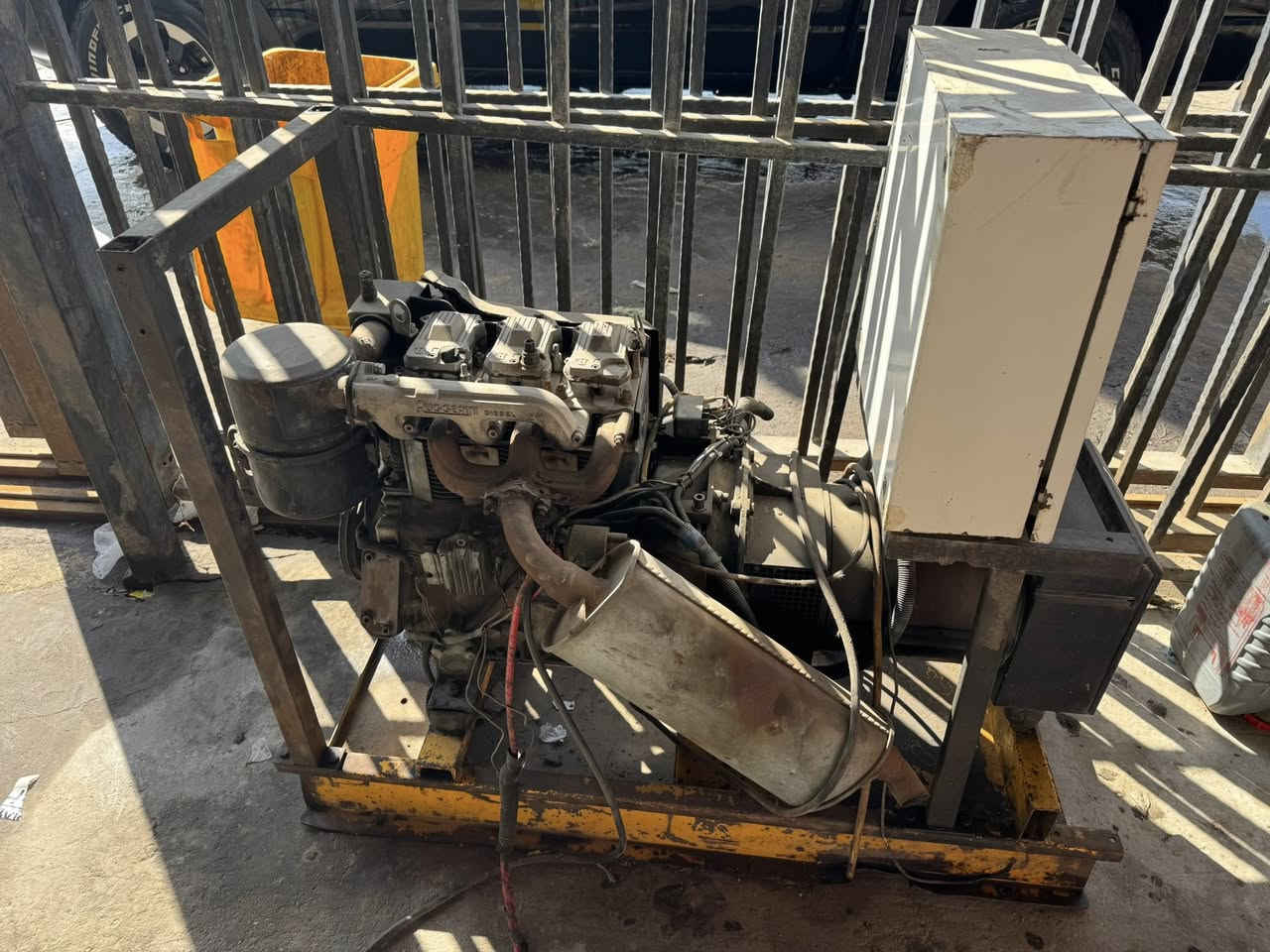 سلام عليكم مولد ١٣ كيفي
للبيع نمبر كيني 

العنوانً بغداد ابوًغريب 

الهاتف / ***********
