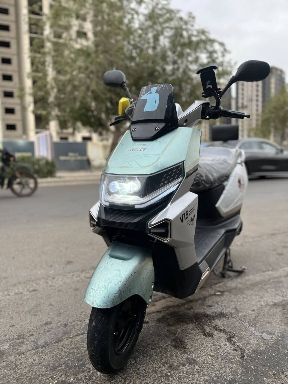 السلام عليكم حبايبب دراجة شحن ASKام مديل 2025 للبيع دراجه جديده نضافه 80‎%‎ مكفوله كفاله عامه وصل الشراء موجود

تفاصيل الدراجه 

شاشه تاب ذكيه لكشف العطال ولتنبيهات

بريك امامي خلفي دسك هايدروليك 

حساس بريك امامي خلفي

لايت عالي ناصي زنون

بك لايت خلفي لد

دبل اشاره لد ليزري

نضام بك الرجوع الى الخلف

نضام بارك 

ملف الدراجه 1500

عدد البطاريات 6 مصطره الحجم الكبير

تقطع مسافه بل شحنه الوحده 70 كيلو حقيقي 

سرعه الدراجه75 حقيقي. بيه اربع سرع 

شاحنه تدعم الشحن السريع وليقاف الذاتي عند امتلاء البطاريه

مساحه تخزين واسعه وجبيره حيل كبيره 

تايرات جلاتين جبلي حجم 12

الشراي يتفضل خاص او التصال عله الرقم***********

مكان الدراجه بغداد البياع حي رساله  سعر الدراجه800الف و  بيها مجال
