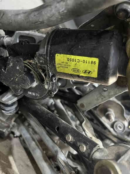 السلام عليكم اذراع ماسحات جمله العدد 100
ع 25الواحد مالت سيارات كوريه انترا اوبتيمه سيراتو اكسنت سنتافيه سورنتو مكان ناصريه ***********
