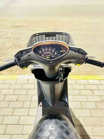 سلام وعليكم دراجه ابو سله ماقصهه كل شي 
سعرها. 450وبي مجال 
***********
