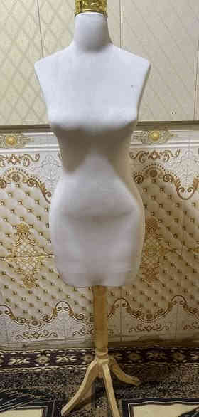 ملگانه ملابس حجم كبير قاعده خشب

سعر 50  ***********
