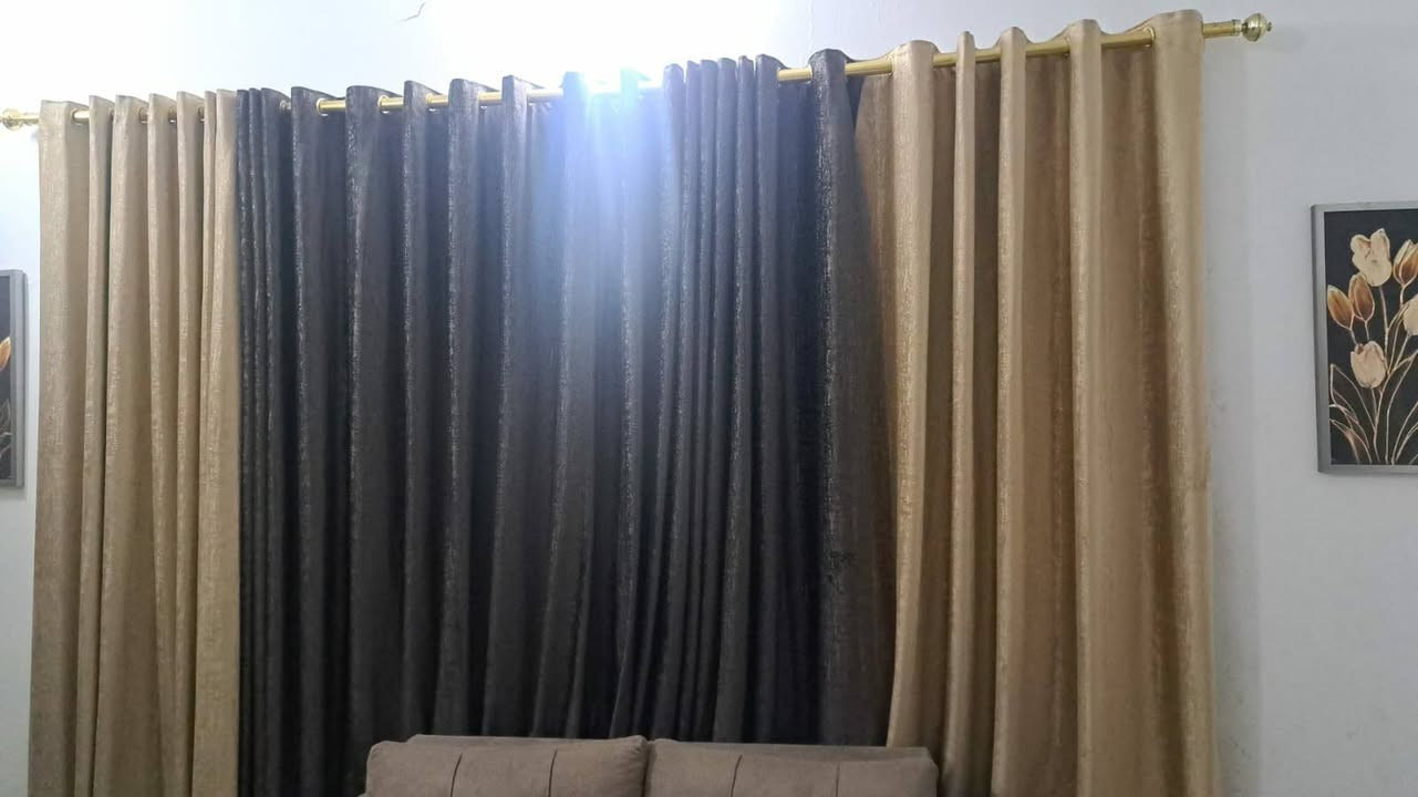 مكلفة بالنشر 
غراض بيت للبيع كلمن وسعر والشراي يتصل على الرقم الموجود 
تخم جوزي ٨٠٠
تخم ثاني ابو التاج ٣٠٠
كاونتر ٢٠٠ البردات 
ميز مراية ١٠٠
ميز طعام بدون كراسي 
ثريات ٧٥ وبراكيتات على ١٥
واي استفسار يتصل على الرقم بيه واتساب عنوان المشتل ***********
