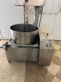 عجانه حلويات بسعر مناسب07808678289