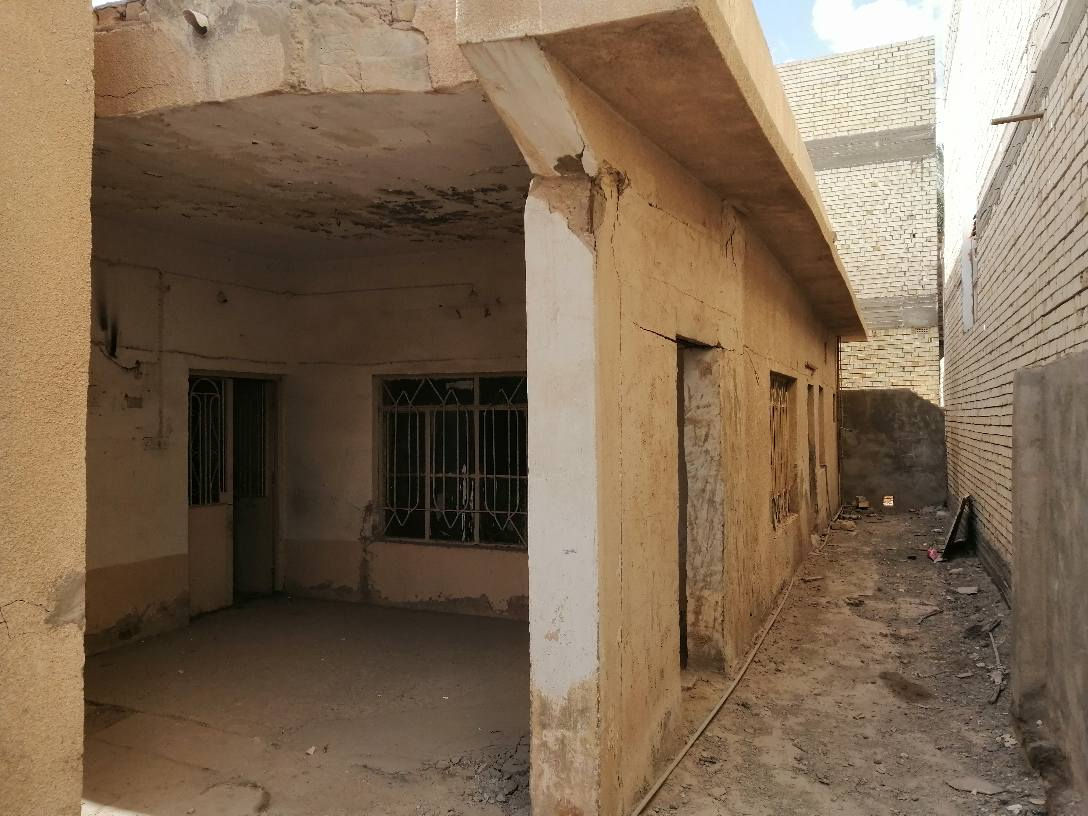 عندي بيت حي المكرمه مساحه ٢١٦ م بيت قديم مساحه ٢٦٦ بايع الحديقة ٥٠م وباقي ٢١٦ لبيع منطقة الثمن تالاف قريب على جامع الإمام المهدي قروب عمود ١٢ شارع كربلاء سعر ١٨٥ مليون الاتصال على الرقم *********** بيت قديم يعتبر عرصه النجف, العراق
